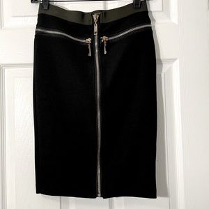 GRACIA Black Stretch Skirt